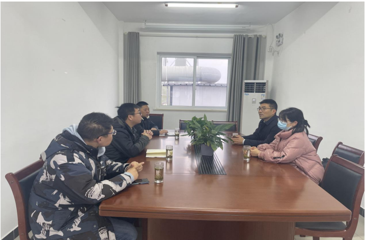 副区长程丽群、万顺利深入双益开展节前慰问检查