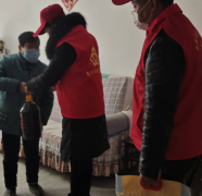 公车公司开展学习雷锋，关爱孤寡老人 志愿服务活动
